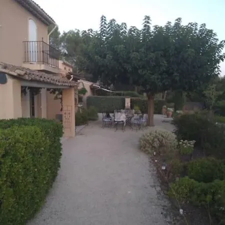Grande Avec Piscine Et Vue Panoramique